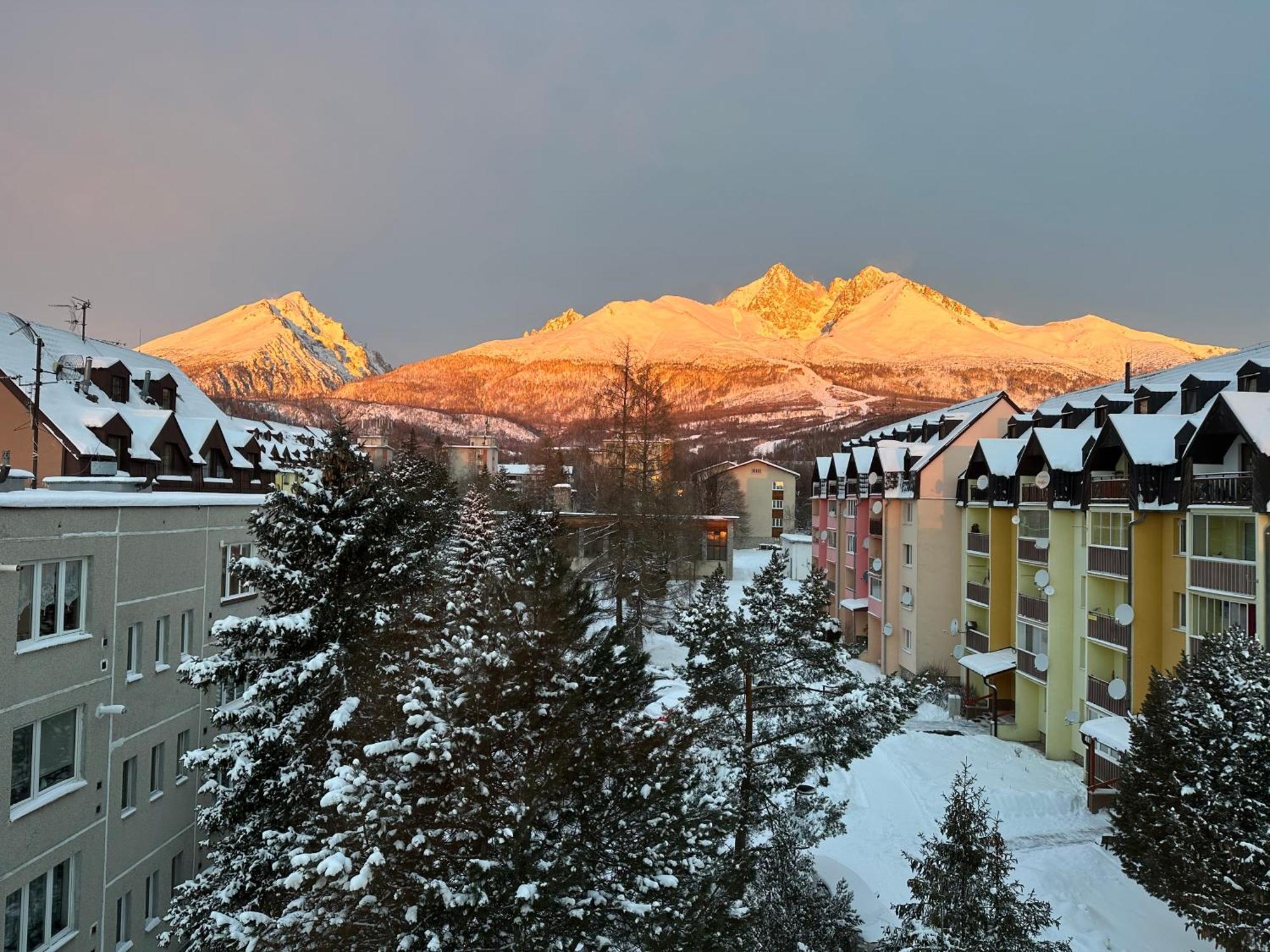 Appartamento Mezonet Lomnica - Tatranská Lomnica Esterno foto